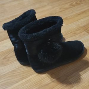 Justice Girls Size 5 Black Fuzzy Boots